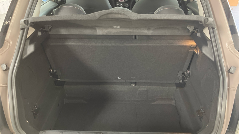 MINI Hatchback 1.5 Cooper Classic 5dr Auto Petrol Hatchback